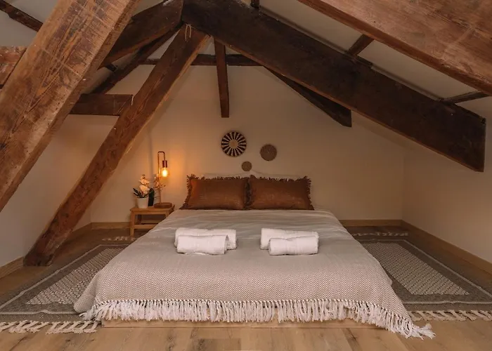 Elegancia Luz Y Calidez - Apto 4 By * Vigo