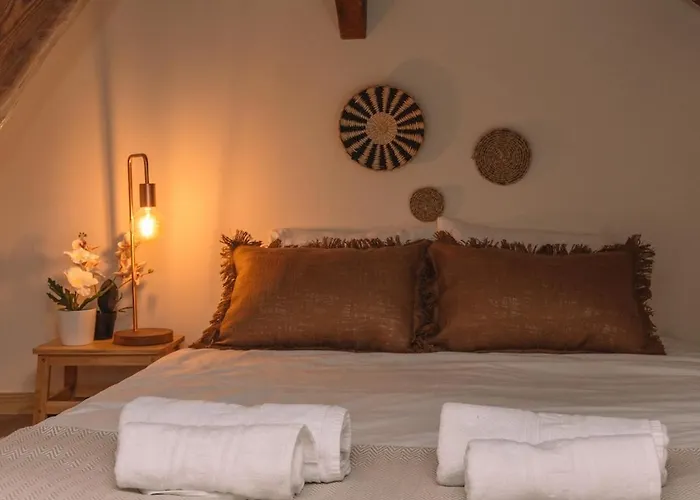 Elegancia Luz Y Calidez - Apto 4 By Apartman *