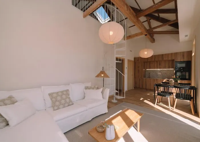 Elegancia Luz Y Calidez - Apto 4 By * Vigo