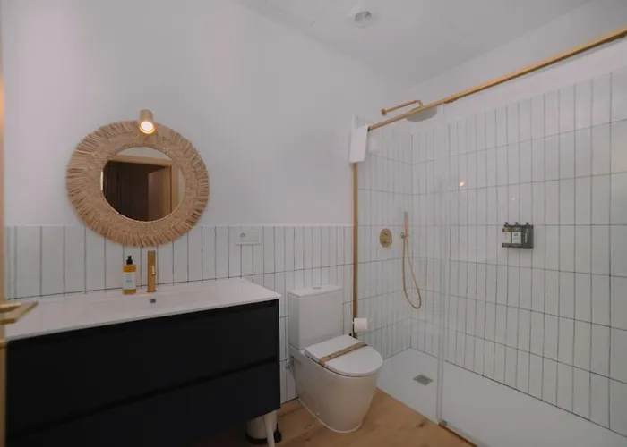 Elegancia Luz Y Calidez - Apto 4 By * Vigo